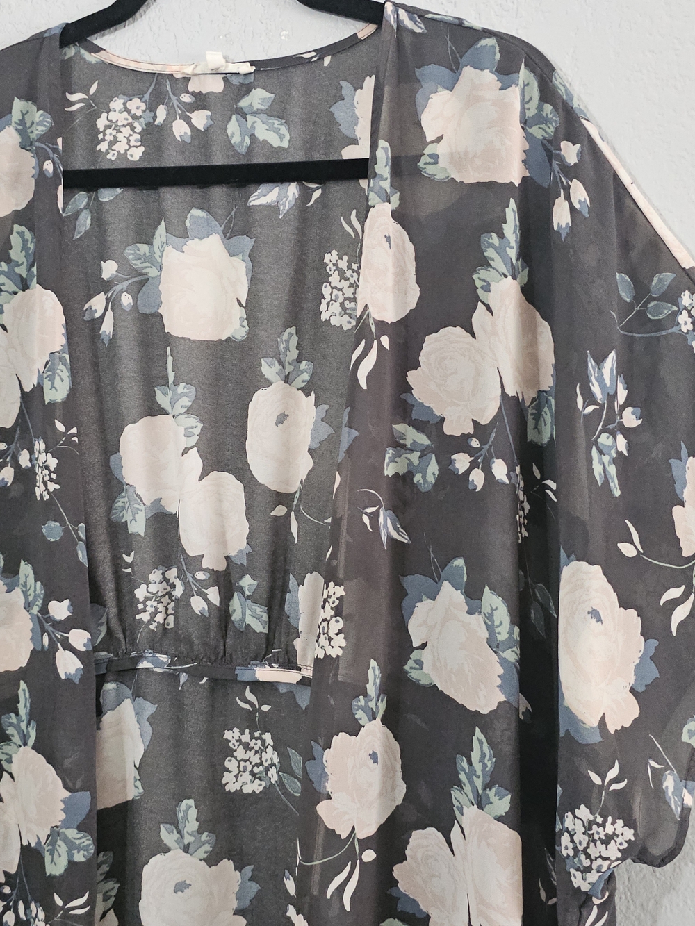 Maurices Sheer Floral Kimono Top - Black & Pink Womens L/XL Short Sleeve - Picture 2 of 8